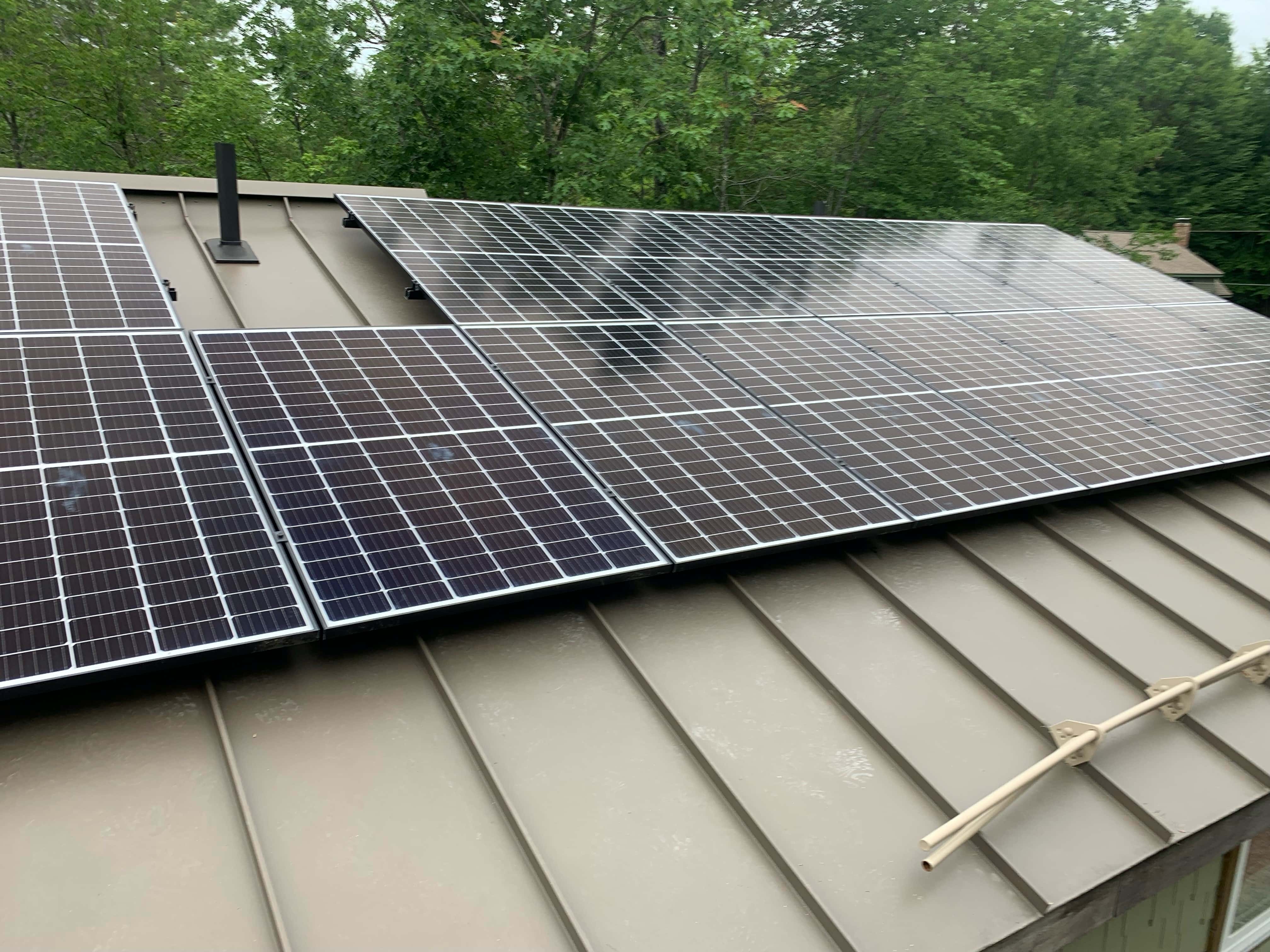 NH solar roof array